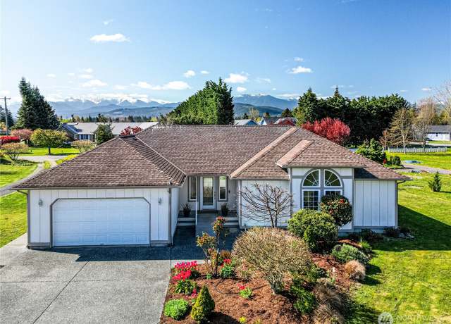 Property at 10 Donaper Rd, Sequim, WA 98382, 3 beds, 2 baths