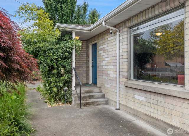 Property at 2345 I St NE, Auburn, WA 98002, 2 beds, 1 bath