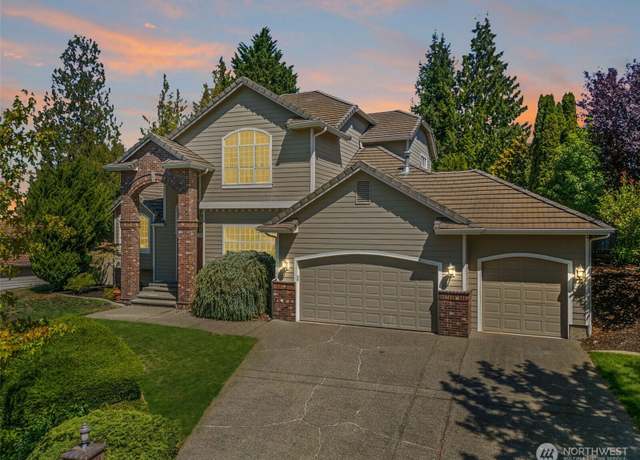 Property at 1811 Crystal Lane Loop SE, Puyallup, WA 98374, 4 beds, 2.5 baths