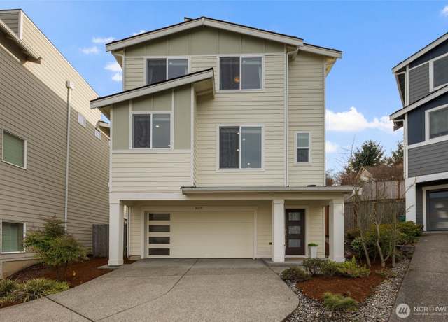Property at 8215 S 118th Ct, Seattle, WA 98178, 3 beds, 3 baths