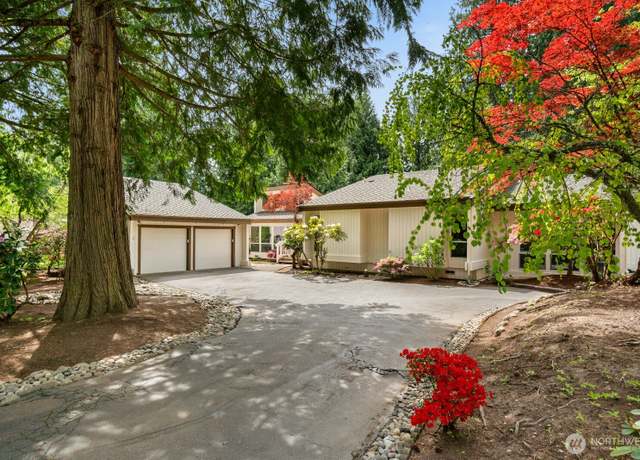 Property at 2915 Sahalee Dr E, Sammamish, WA 98074, 3 beds, 2.5 baths