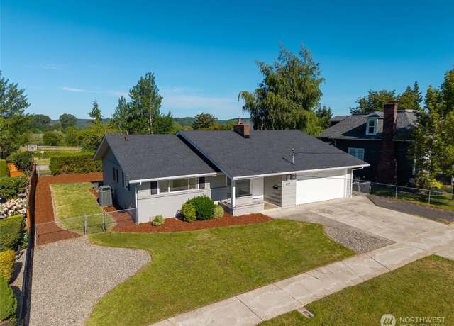 Property at 659 NW New York Ave, Chehalis, WA 98532, 3 beds, 1.5 baths