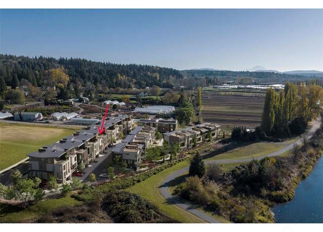 Property at 14345 NE 148th Pl Unit 4A, Woodinville, WA 98072, 4 beds, 4.5 baths