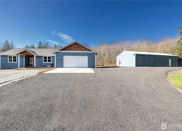 Property at 6606 Heggenes Rd, Clinton, WA 98236, 3 beds, 2 baths