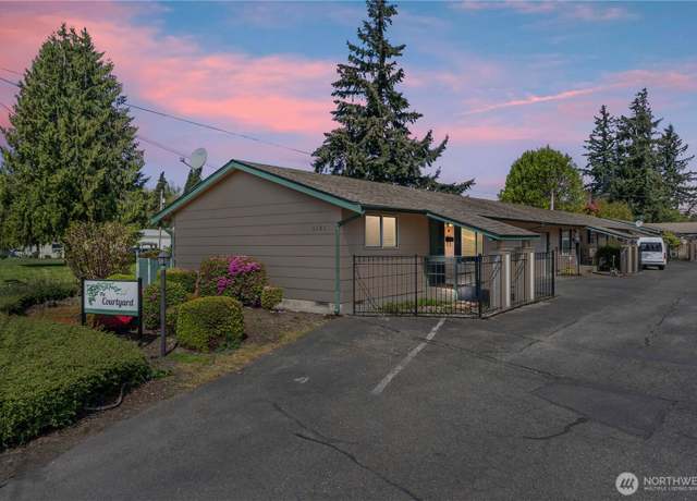 Property at 1121 W Stewart Ave #4, Puyallup, WA 98371, 2 beds, 1 bath