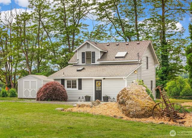 Property at 19623 NE 116th St, Redmond, WA 98053, 4 beds, 2.5 baths