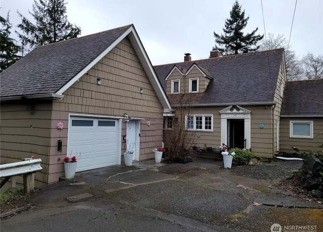 Property at 1411 W 7th St, Aberdeen, WA 98520, 5 beds, 2.5 baths