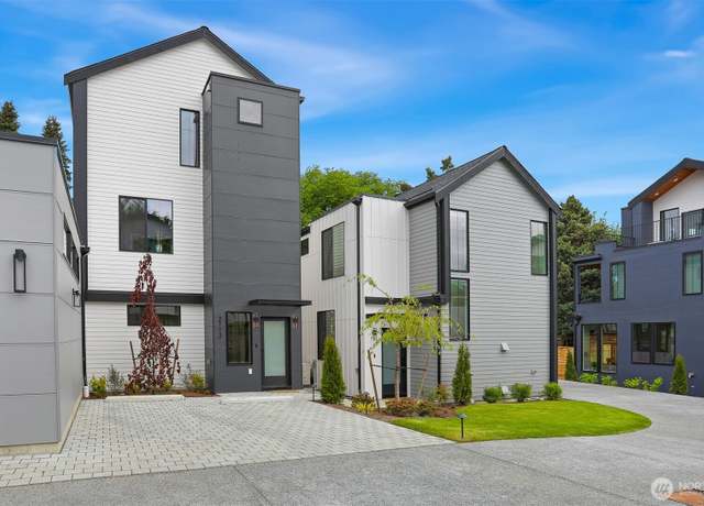 Property at 2113 N 117th St, Seattle, WA 98133, 2 beds, 2 baths