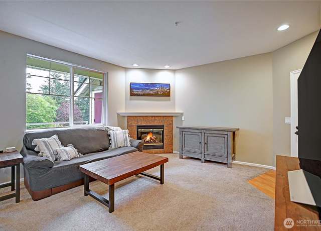 Property at 13000 Admiralty Way Unit A305, Everett, WA 98204, 2 beds, 2 baths