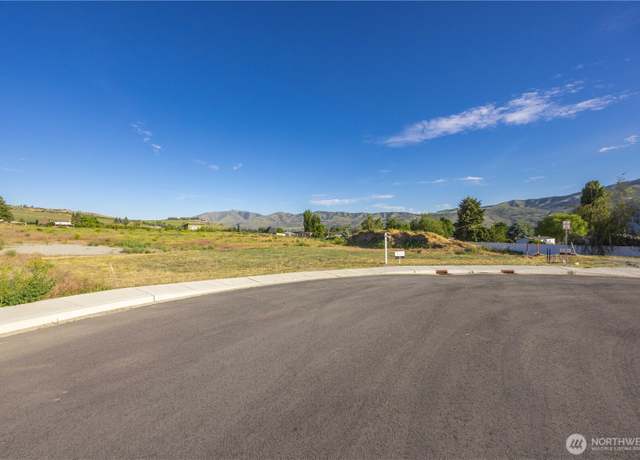 Property at 145 Sailing Hawk Ln, Manson, WA 98831