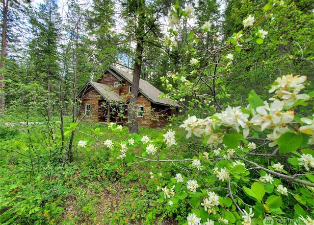 Property at 17 Liberty Ln, Winthrop, WA 98862, 2 beds, 2.5 baths