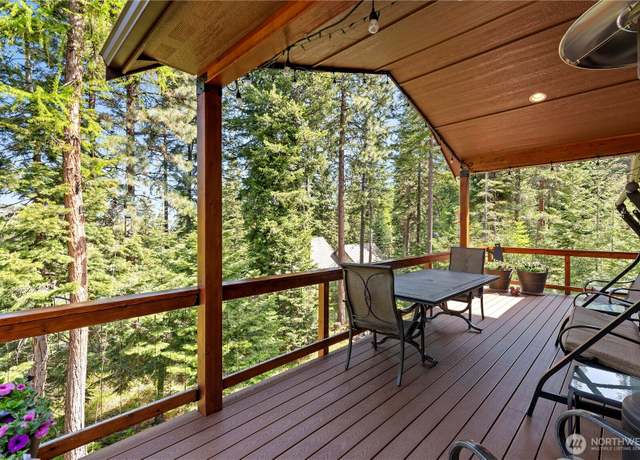 Property at 6657 Forest Ridge Dr, Wenatchee, WA 98801, 3 beds, 2.5 baths