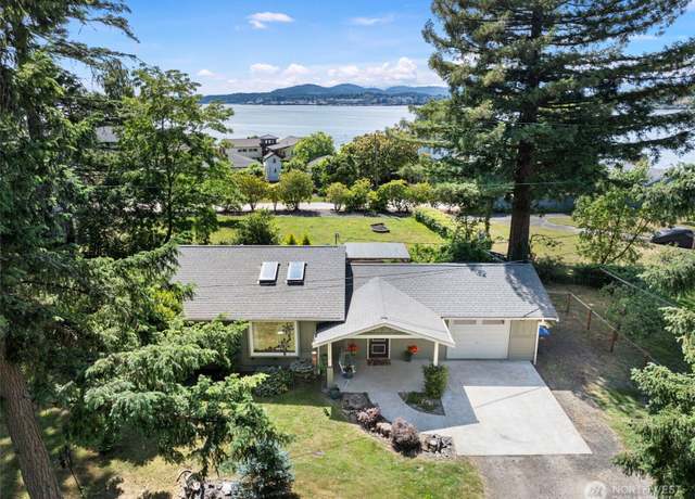 Property at 3418 Beach Dr E, Port Orchard, WA 98366, 2 beds, 1 bath