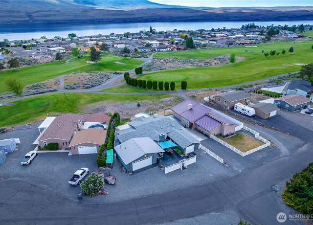 Property at 212 Pear Pl SW, Mattawa, WA 99349, 3 beds, 2.5 baths