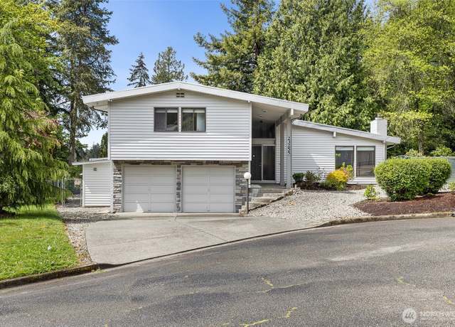 Property at 23255 133rd Ave SE, Kent, WA 98042, 4 beds, 2.5 baths