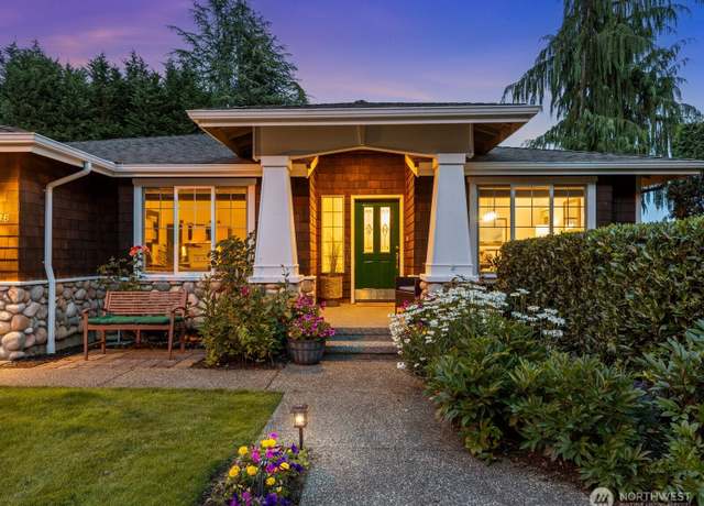 Property at 9206 NE 126th Pl, Kirkland, WA 98034, 4 beds, 3.5 baths