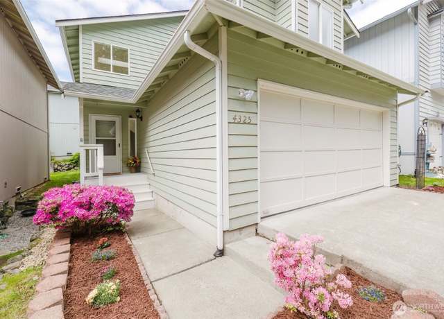 Property at 4325 Clogston Ave NE, Bremerton, WA 98311, 3 beds, 2.5 baths