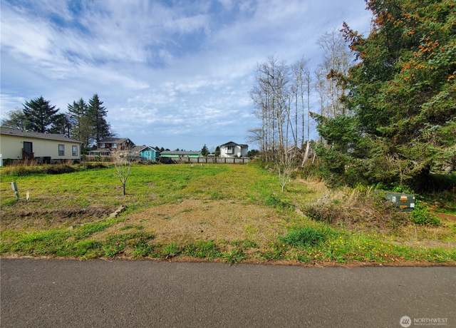 Property at 509 Chenois Ave NE, Ocean Shores, WA 98569
