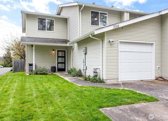 Property at 2014 E Illinois St, Bellingham, WA 98226, 3 beds, 2.5 baths