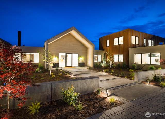 Property at 1721 J B George Rd, Walla Walla, WA 99362, 3 beds, 4.5 baths
