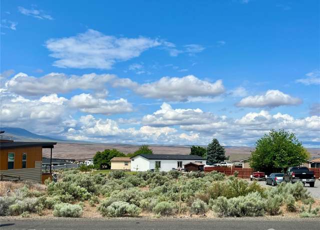 Property at 227 Sunshine Cir SW, Mattawa, WA 99349