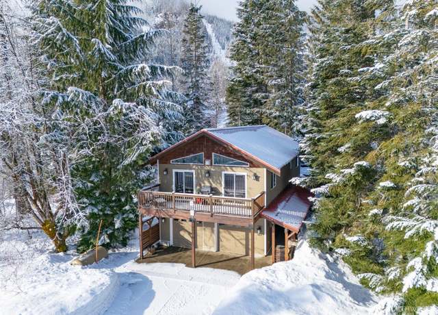 Property at 661 Hyak Dr E, Snoqualmie Pass, WA 98068, 3 beds, 2 baths