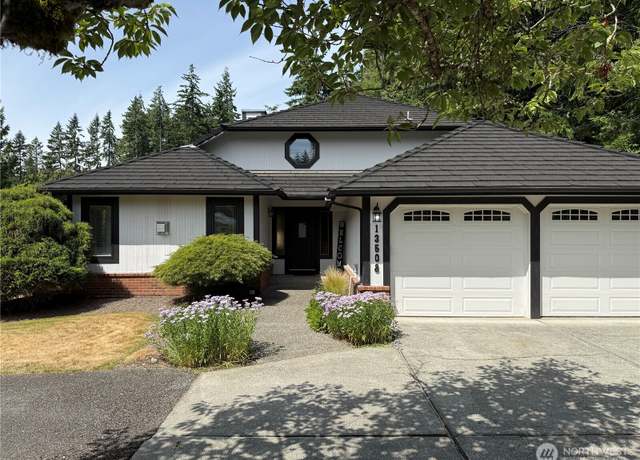 Property at 13508 Cascadian Way, Everett, WA 98208, 3 beds, 2.5 baths