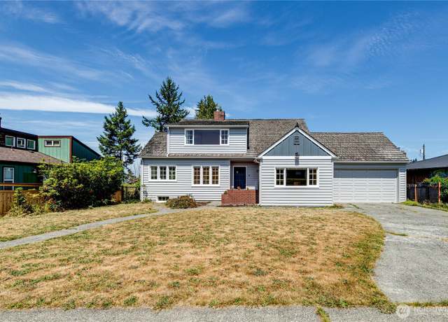 Property at 1415 E 2nd St, Port Angeles, WA 98362, 4 beds, 2 baths