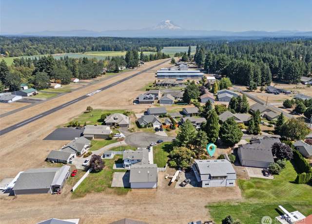 Property at 11237 Skyview Ln SE, Yelm, WA 98597, 3 beds, 2.5 baths