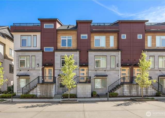 Property at 968 6th Ave NE, Issaquah, WA 98029, 3 beds, 3 baths