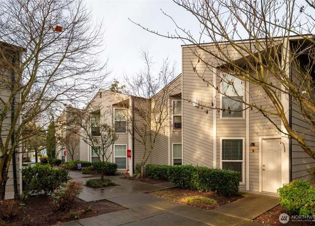 Property at 425 4th St NE, Puyallup, WA 98372, 24 beds, 18 baths