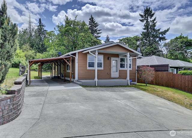 Property at 1910 E Gregory Street Ct, Tacoma, WA 98404, 3 beds, 1.5 baths