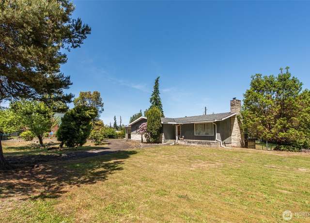 Property at 723 W 15th St, Port Angeles, WA 98363, 2 beds, 2 baths