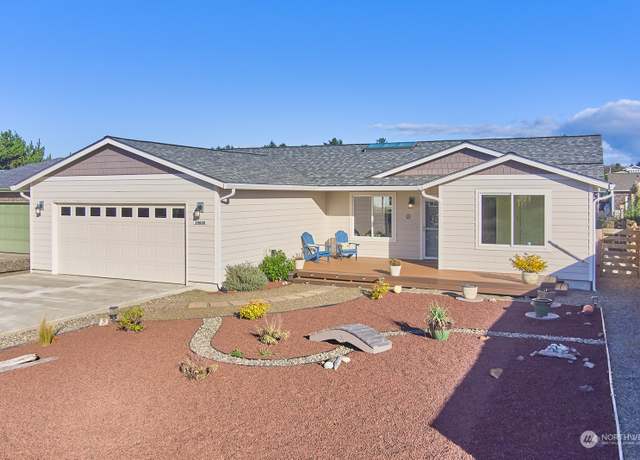 Property at 34600 G St, Ocean Park, WA 98640, 2 beds, 2 baths