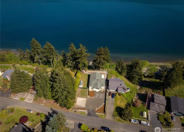 Property at 7295 Navajo Trl NE, Bremerton, WA 98311, 3 beds, 2 baths