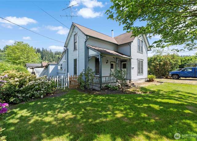 Property at 20807 Orville Rd E, Orting, WA 98360, 3 beds, 1.5 baths