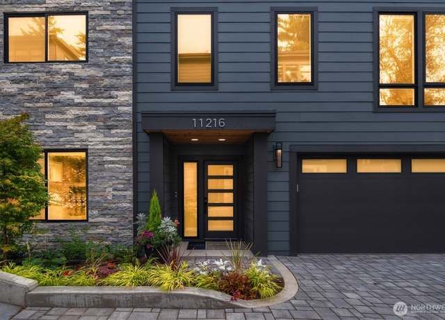 Property at 11216 NE 67th St #4, Kirkland, WA 98033, 5 beds, 4 baths