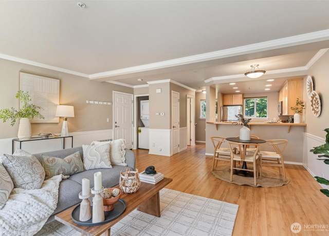 Property at 17921 80th Ave NE Unit A2, Kenmore, WA 98028, 3 beds, 2.5 baths