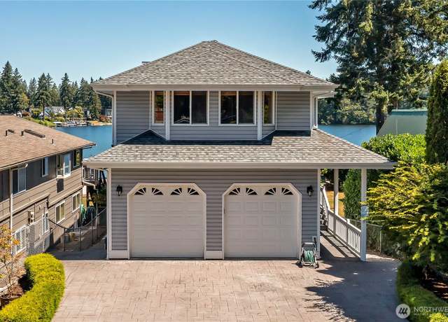 Property at 22030 SE 295th Pl, Black Diamond, WA 98010, 4 beds, 3.5 baths