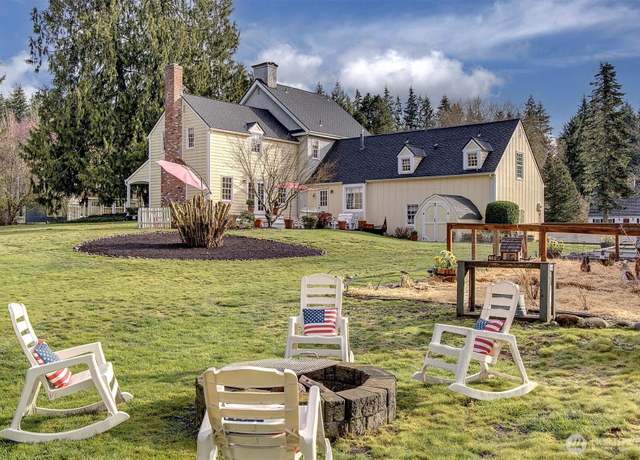 Property at 14707 Bear Creek Ln NE, Woodinville, WA 98077, 4 beds, 3.5 baths