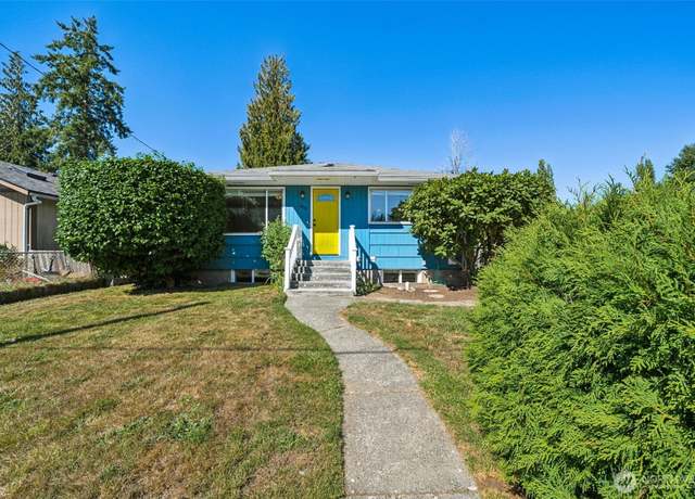Property at 1408 West Ave, Port Orchard, WA 98366, 3 beds, 2 baths