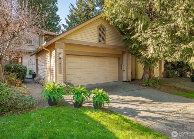 Property at 9141 Gleneagle Dr #5, Blaine, WA 98230, 3 beds, 2.5 baths