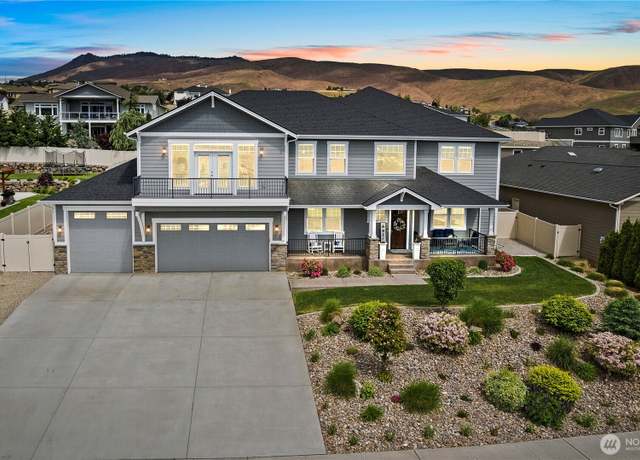 Property at 872 Sage Crest Dr, Wenatchee, WA 98801, 4 beds, 3.5 baths