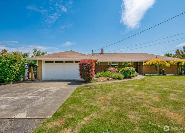 Property at 2483 Hilltop Rd, Ferndale, WA 98248, 3 beds, 2 baths