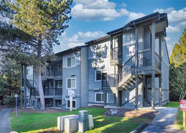 Property at 11106 NE 125th Ln Unit J133, Kirkland, WA 98034, 2 beds, 2 baths