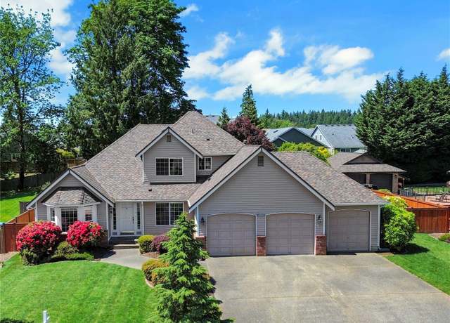 Property at 11618 126th Avenue Ct E, Puyallup, WA 98374, 3 beds, 2.5 baths