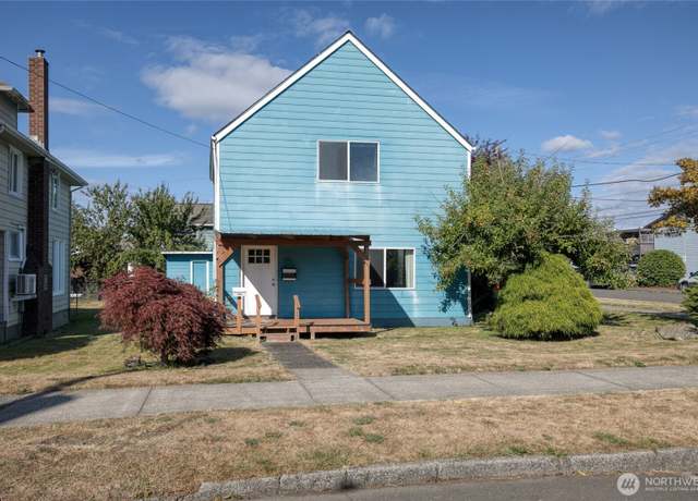 Property at 621 M St, Hoquiam, WA 98550, 4 beds, 2 baths