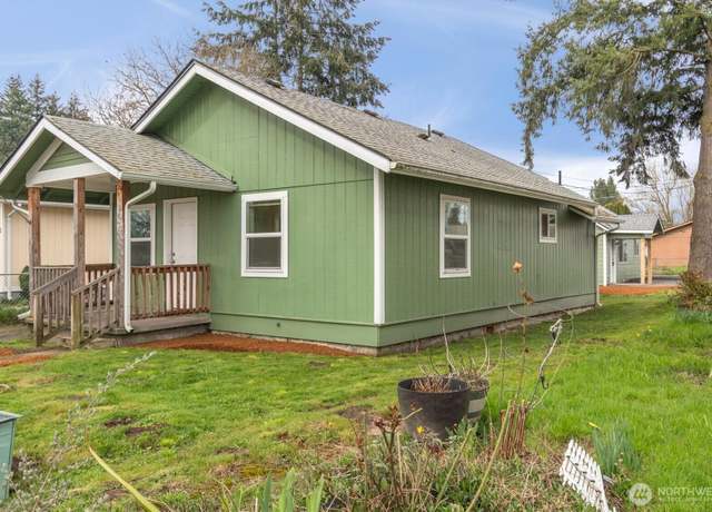 Property at 263 17th Ave, Longview, WA 98632, 2 beds, 1 bath