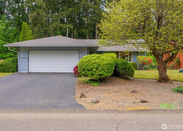 Property at 3105 SE Summer Pl, Port Orchard, WA 98366, 3 beds, 2 baths