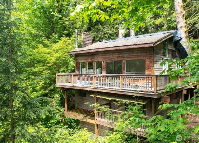 Property at 381 Sudden Valley Dr, Bellingham, WA 98229, 3 beds, 2 baths